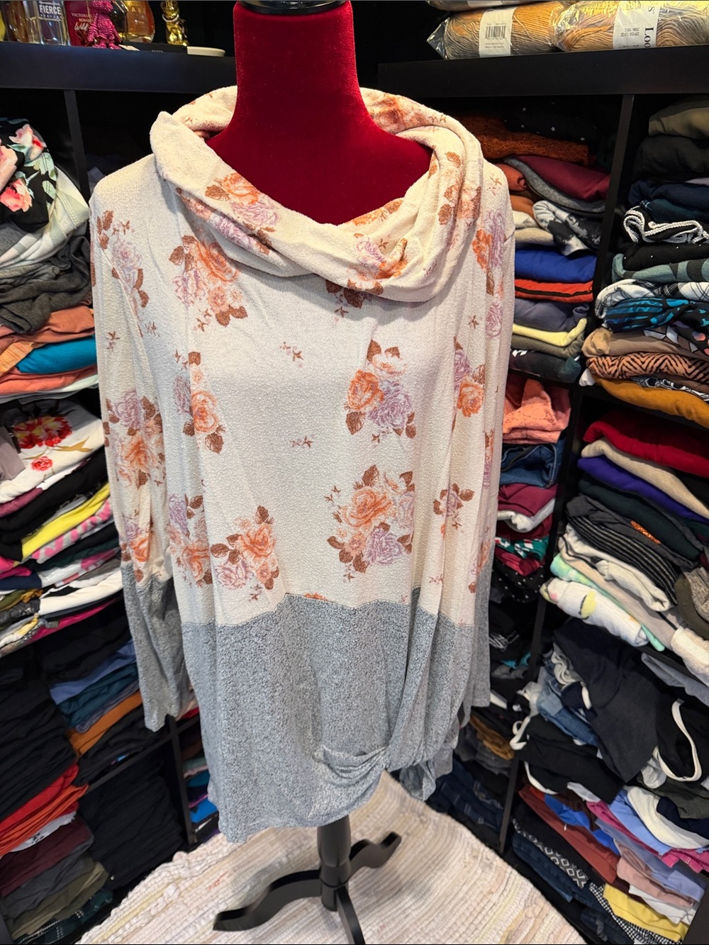 #580. Floral long sleeve. 3x